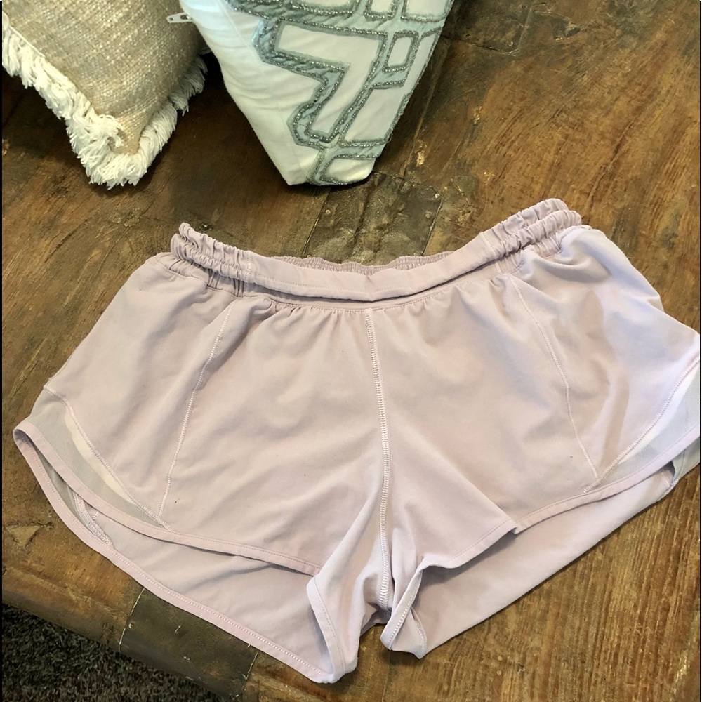Size 6 Lululemon Hotty Hot Short